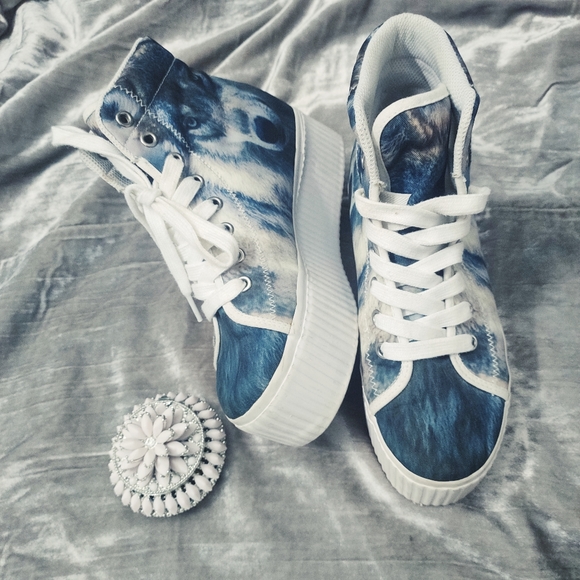 Jeffrey Campbell Shoes - SOLD🔥Jeffrey Campbell Platform Wolf Sneaker Trainers